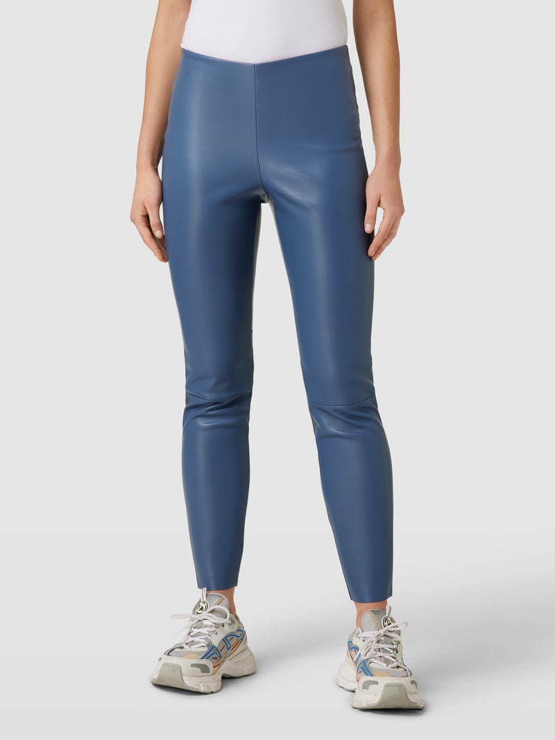 Hose in Leder-Optik in rauchblau