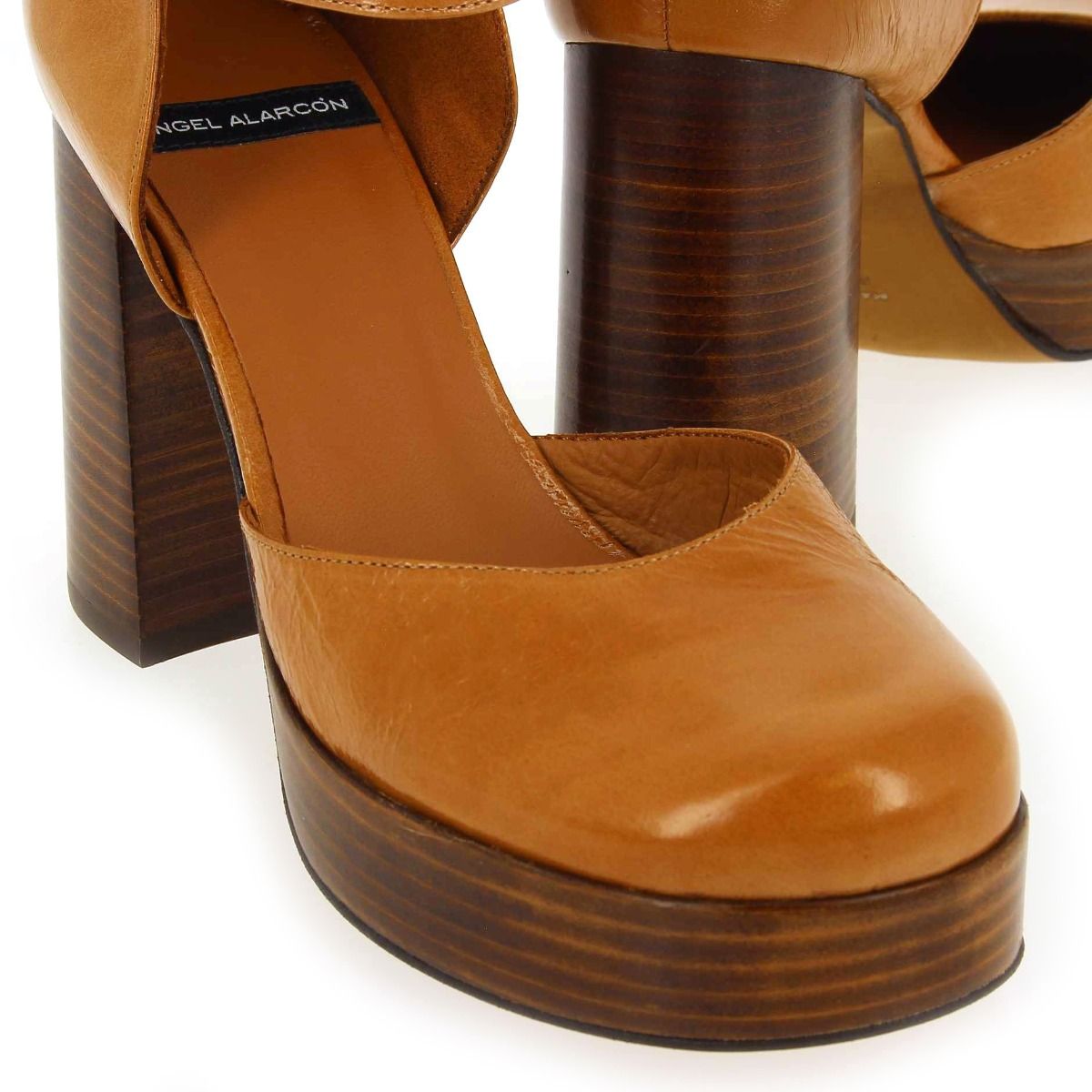 Angel Alarcon  23557-922 B - Whisky