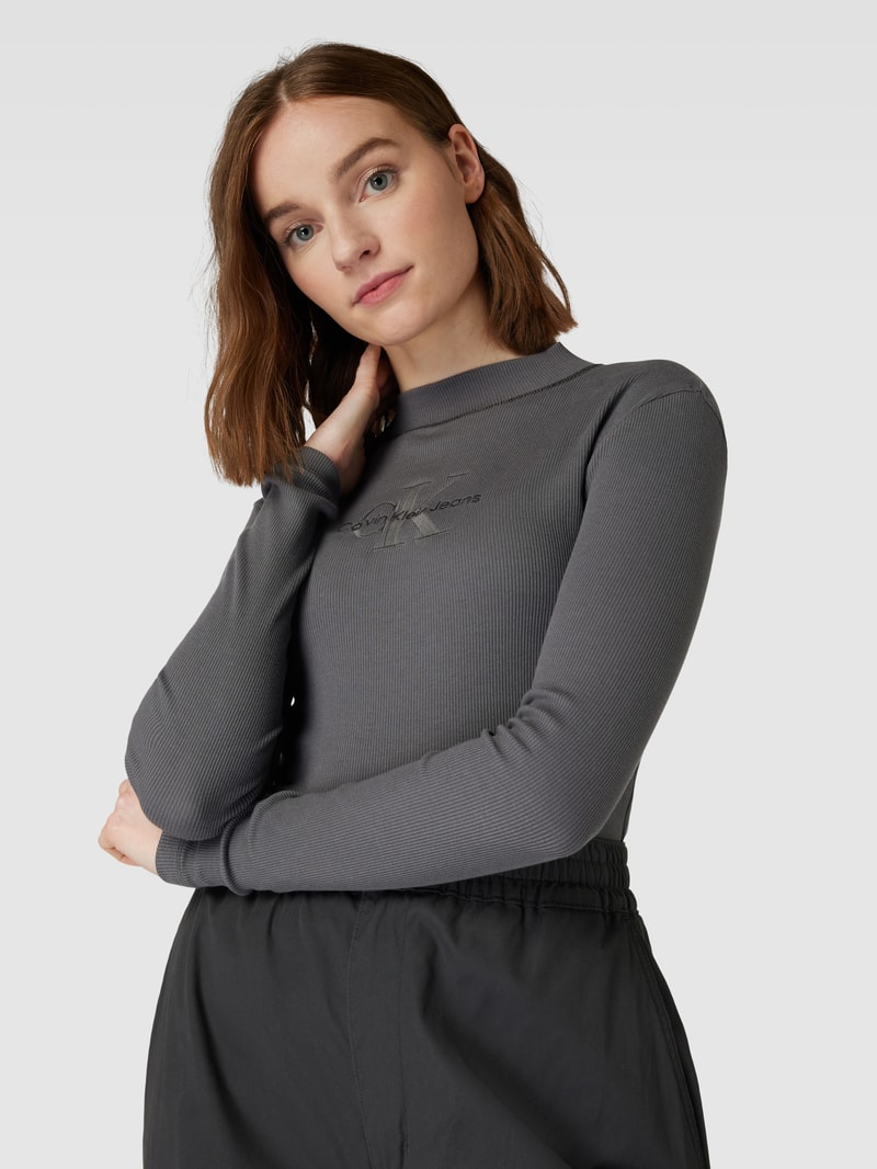 Longsleeve mit Label- und Logo-Stitching Modell 'HERO' in black