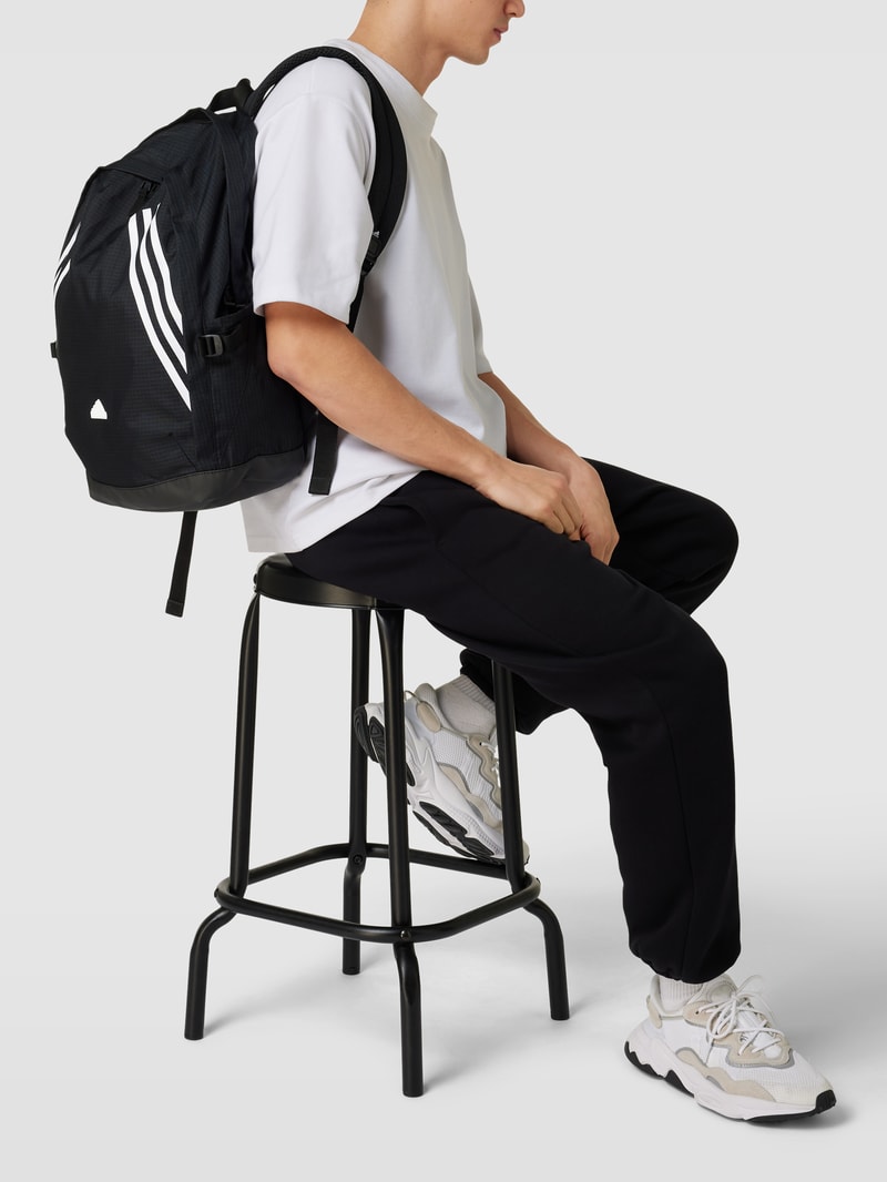 Rucksack mit Label-Print in schwarz