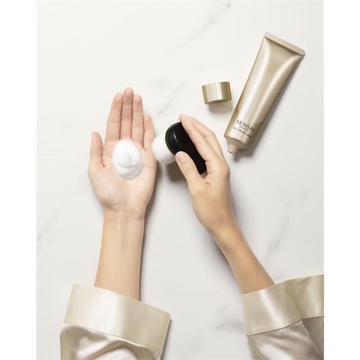 The Creamy Soap with Brush