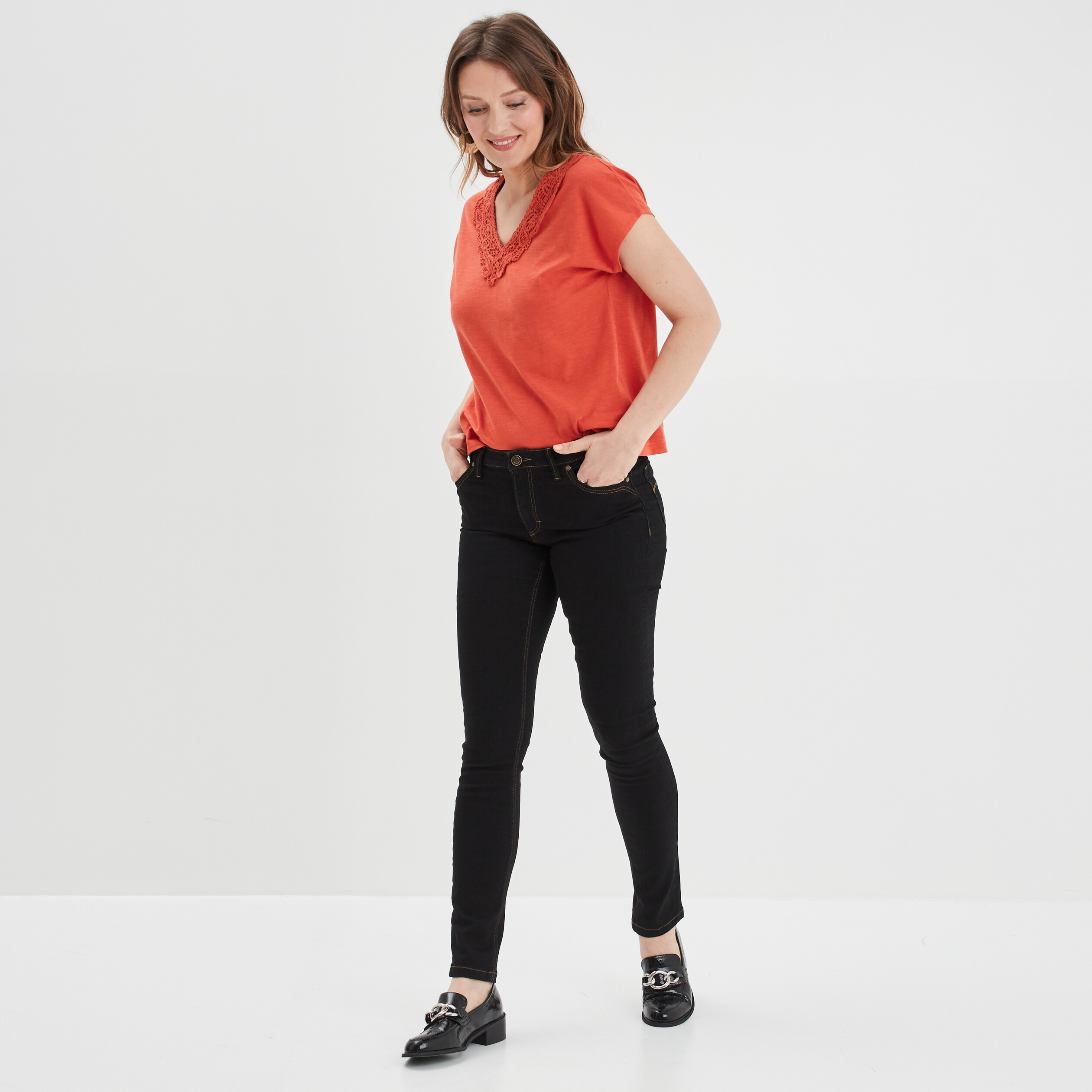 Jeans regular taille basse denim noir femme | La Halle