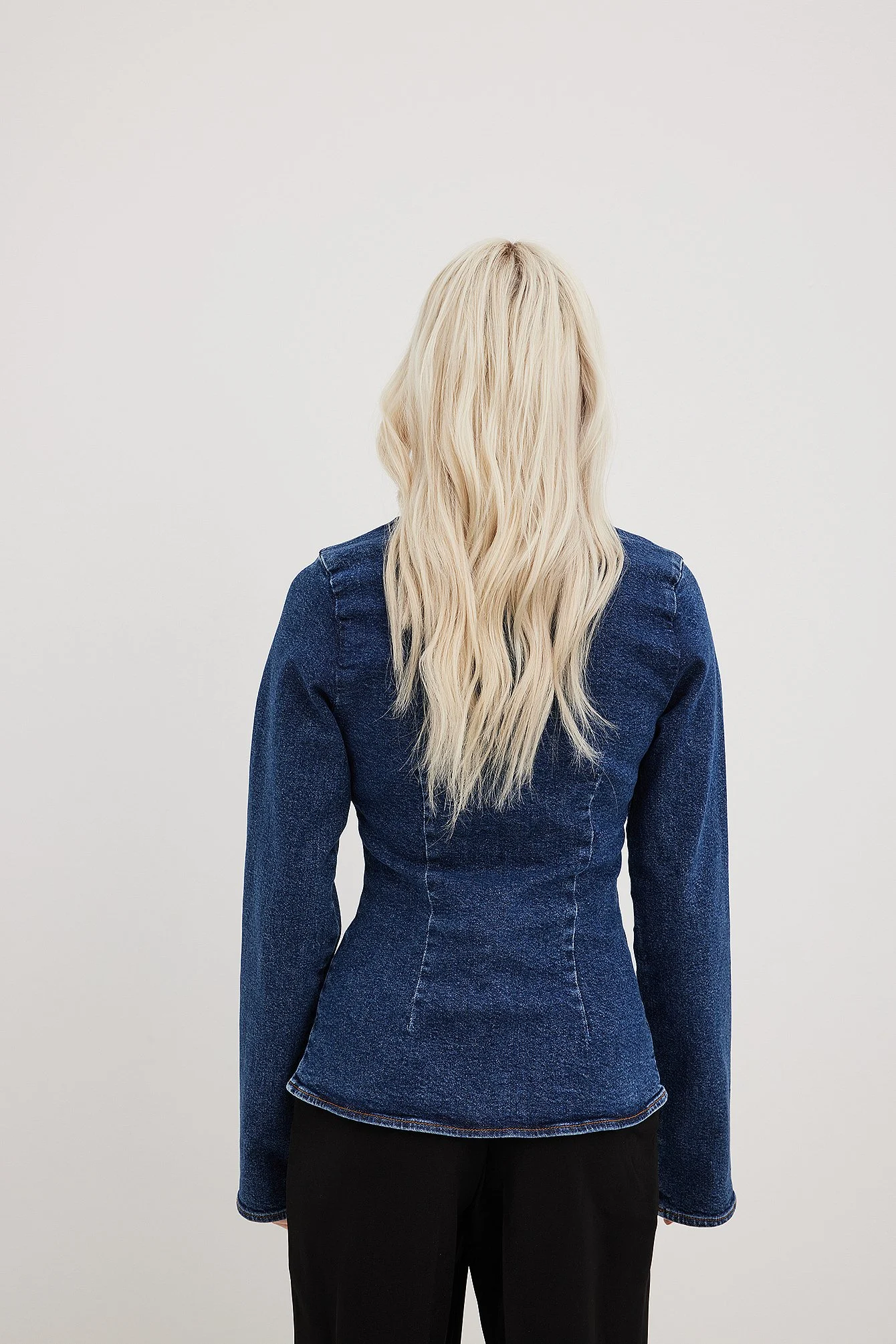 Denim-Shirt mit rundem Ausschnitt