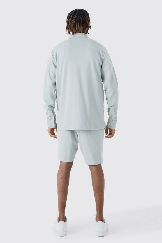 Tall Jersey-Hemd und Shorts