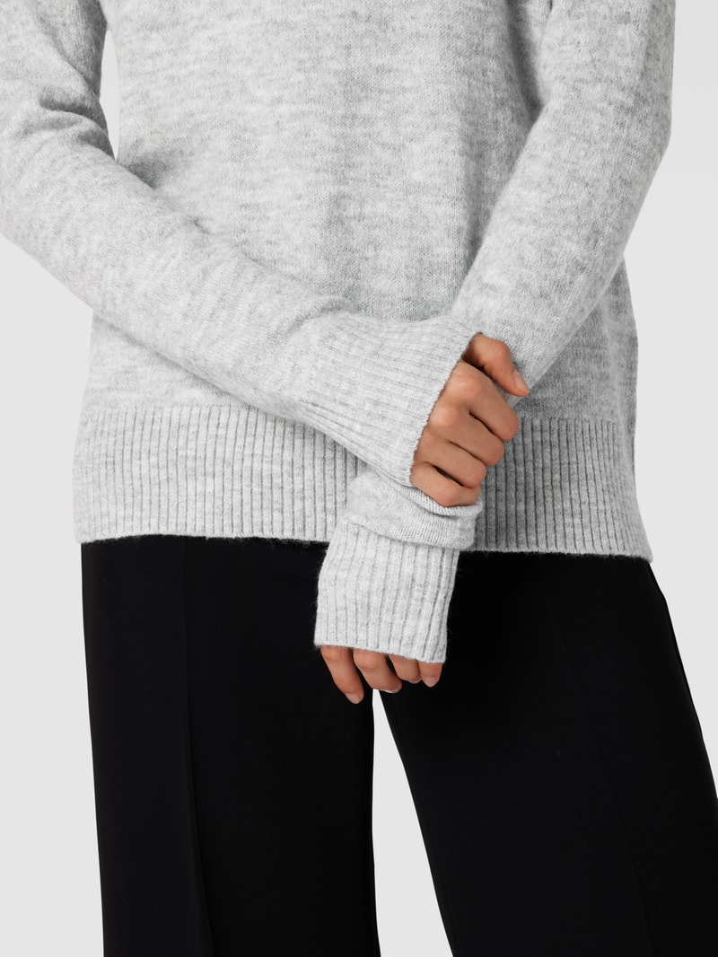 Strickpullover in melierter Optik in hellgrau meliert