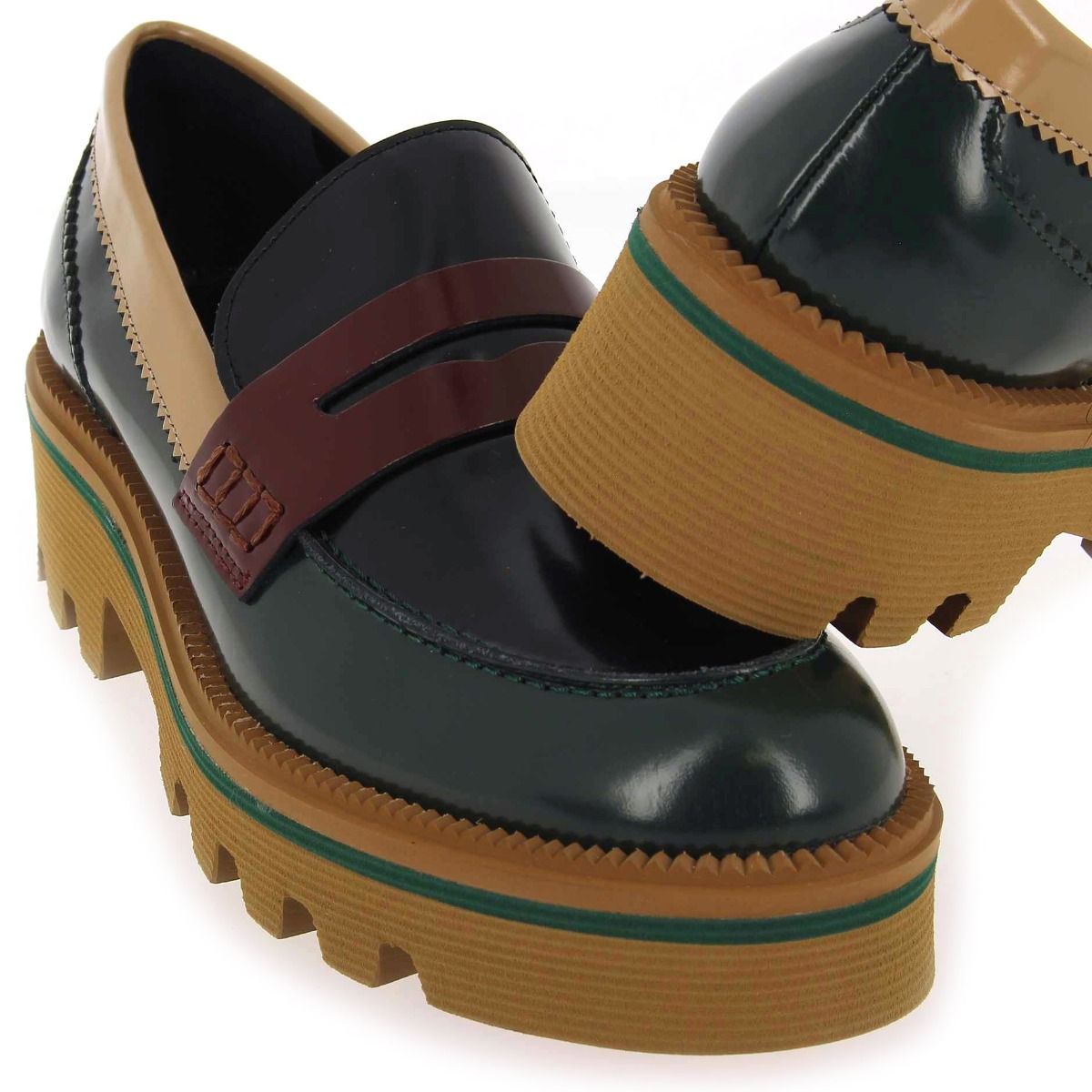 J Hay  1128 - Vert camel