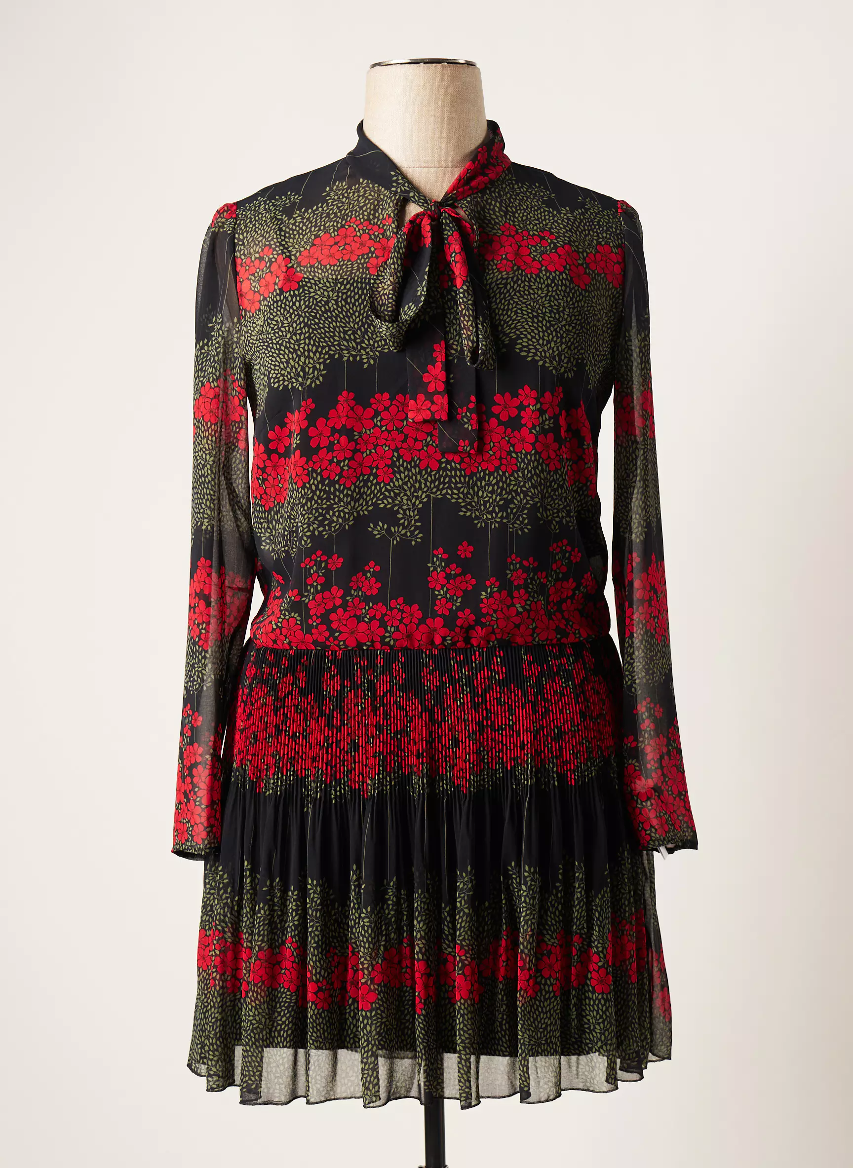 Red Valentino Robes Courtes Femme couleur noir