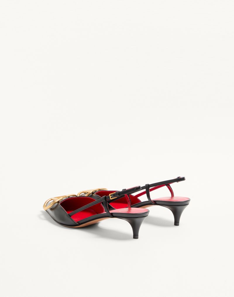 Óculos de sol VLogo Signature Slingback Décolleté em couro de bezerro, 40 mm