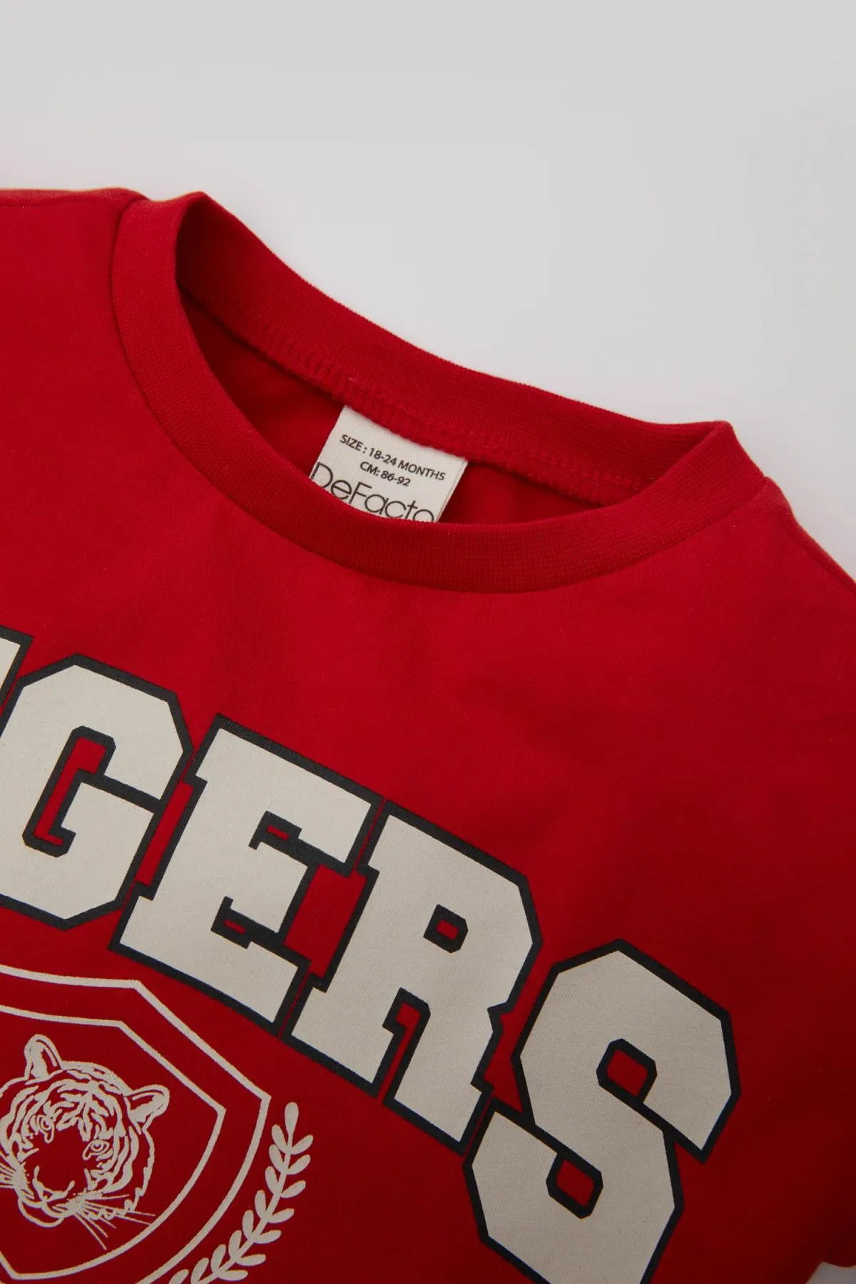 DeFacto  Kurzarm-T-Shirt mit Rundhalsausschnitt und Tigermuster für Babys (Jungen) C0975A524SM