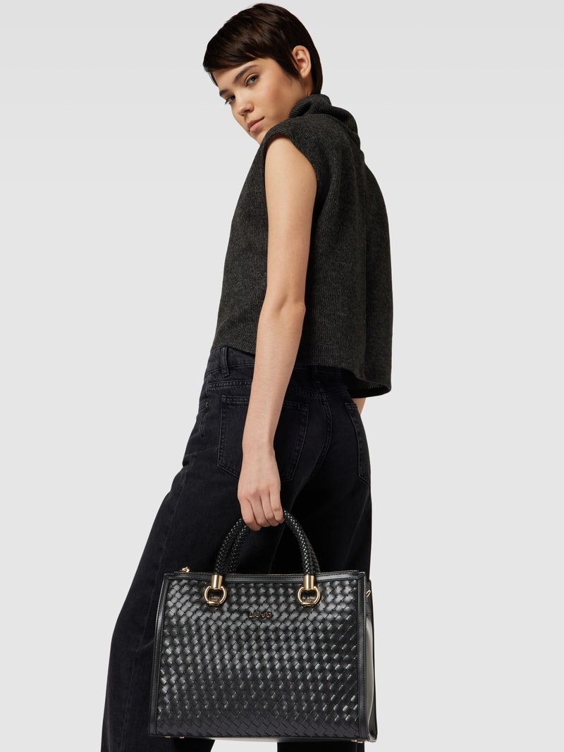 Handtasche in Flecht-Optik in black
