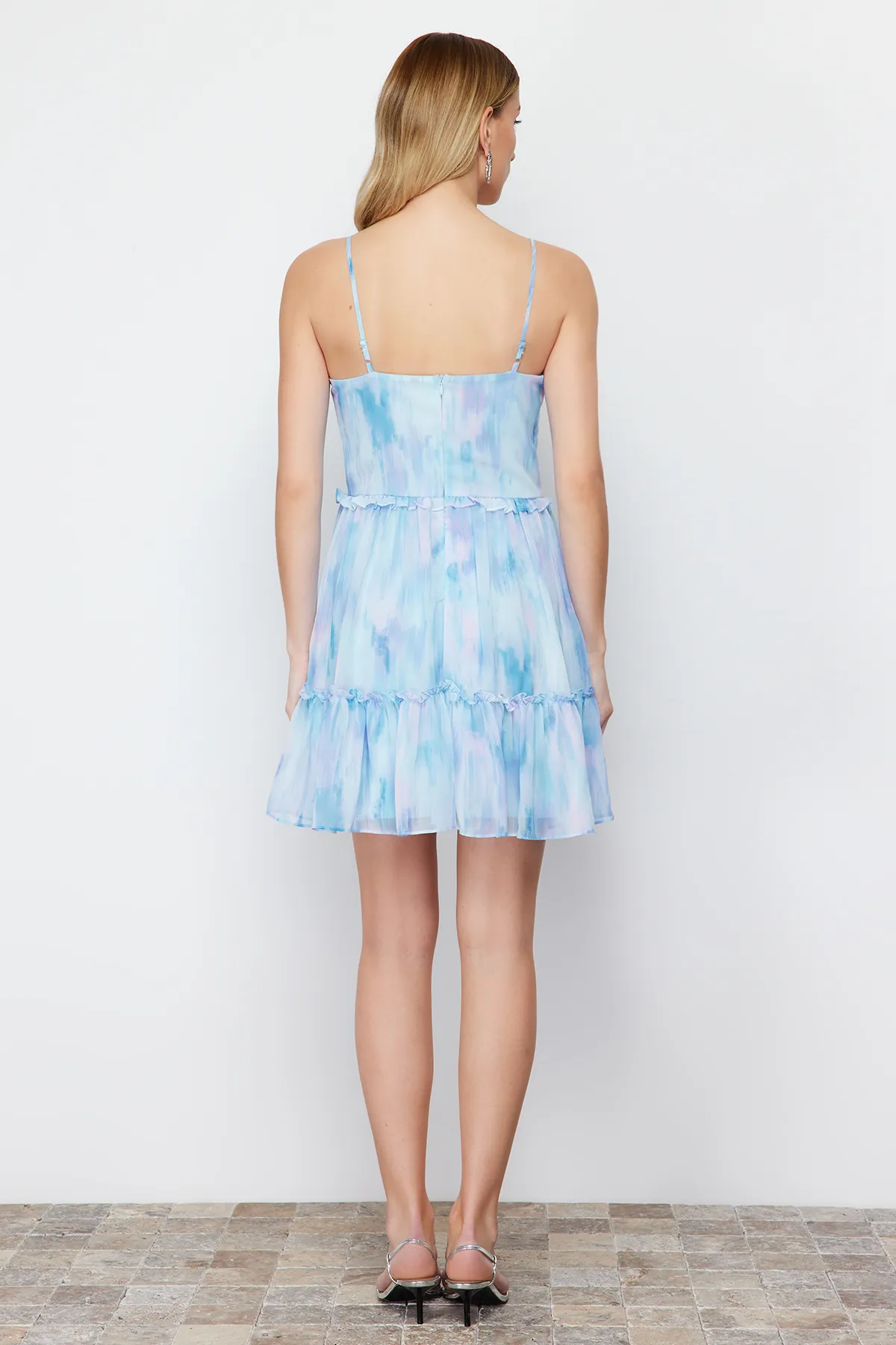 Trendyol Collection  Blaues gewebtes Minikleid TWOSS23EL01782