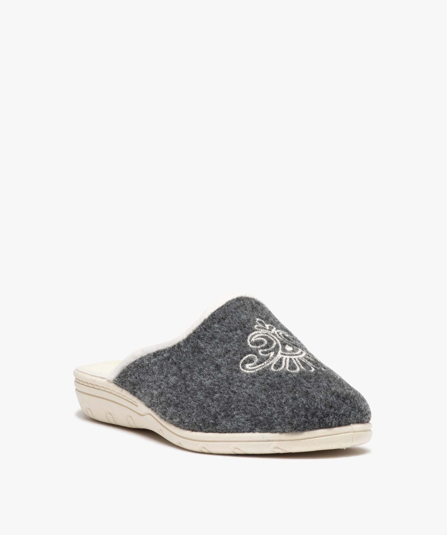 Chaussons femme mules en feutrine brodée gris | GEMO