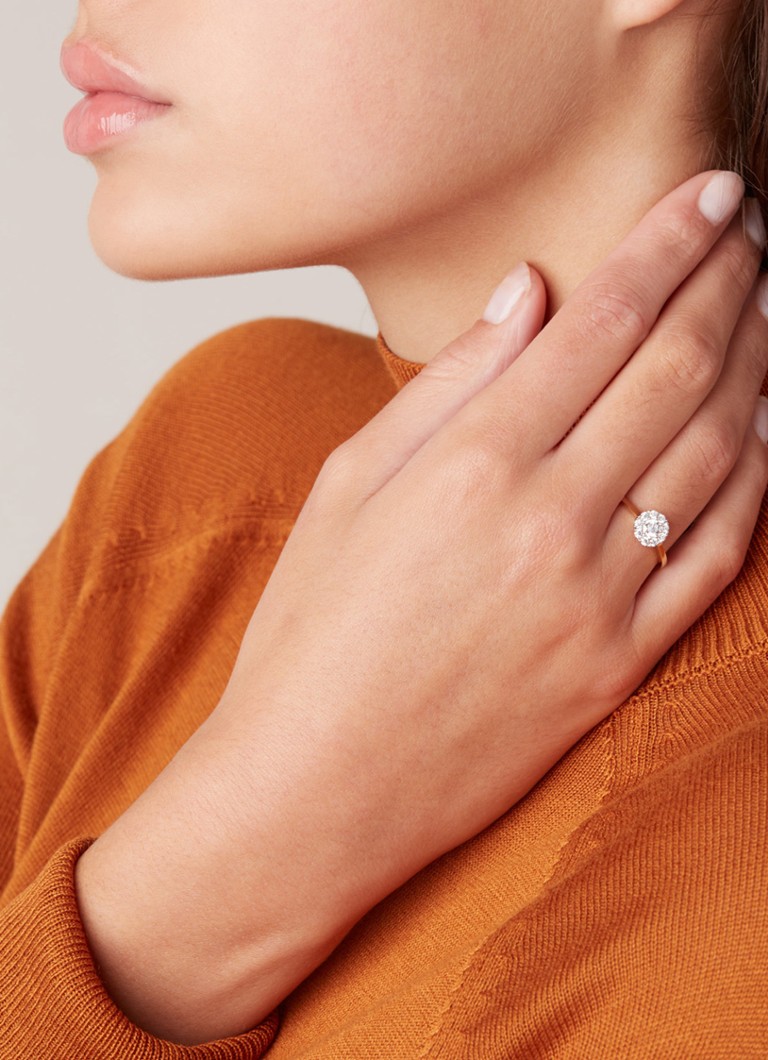 Anello Diamond Point in oro, diamante da 0,42 ct, motivo Cuori e Frecce