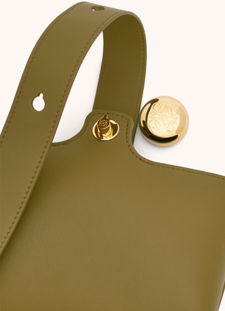 LOEWE Pebble Bucket Mini crossbody bag made of calfskin