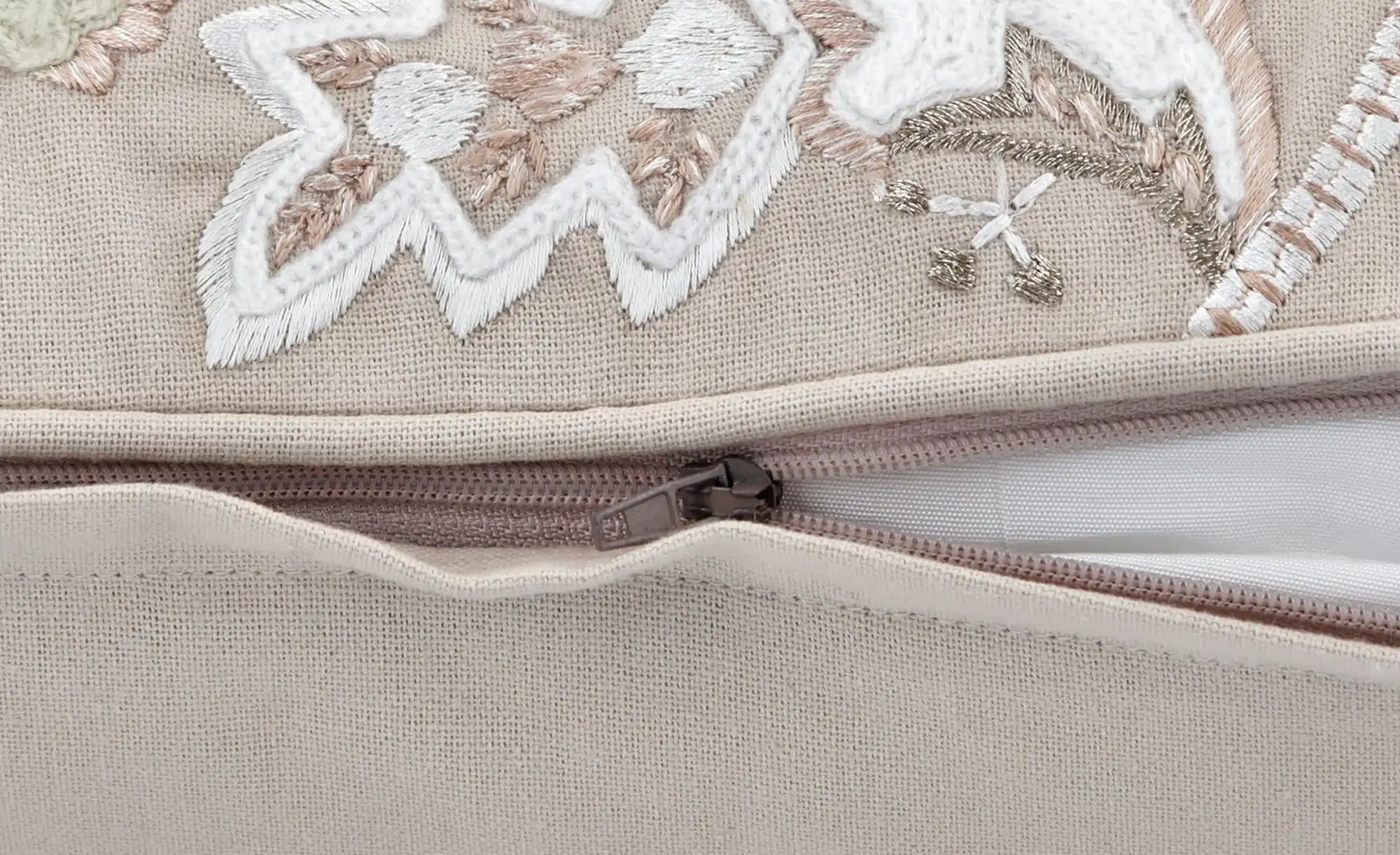 como Kissen Floral bestickt