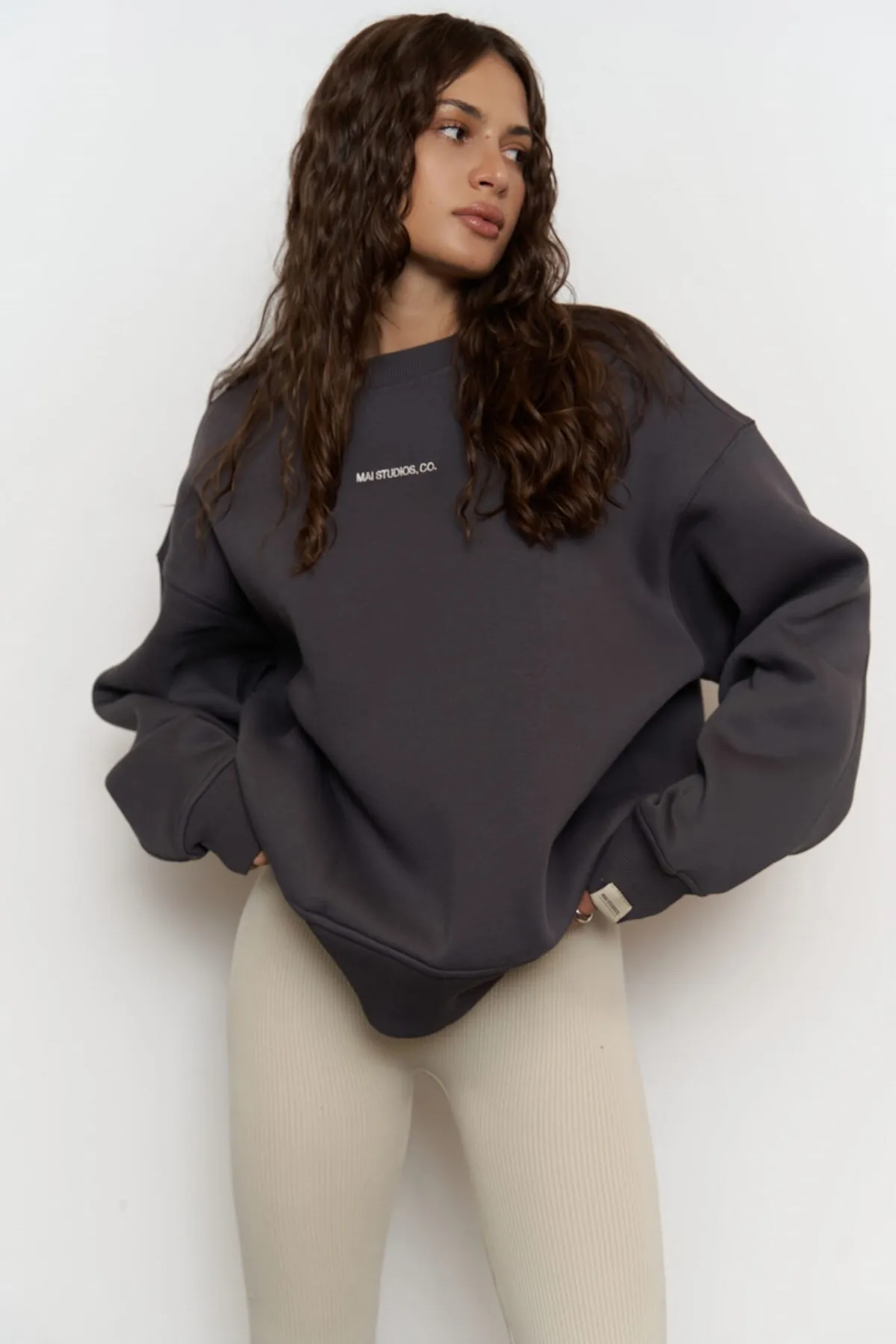 MAİ COLLECTİON  Anthrazitfarbenes Oversize-Sweatshirt von Street Studios