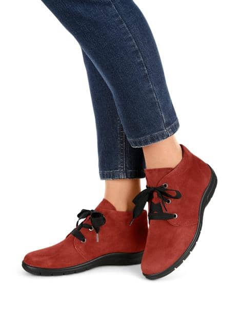 Schnürstiefelette aus weichem Leder