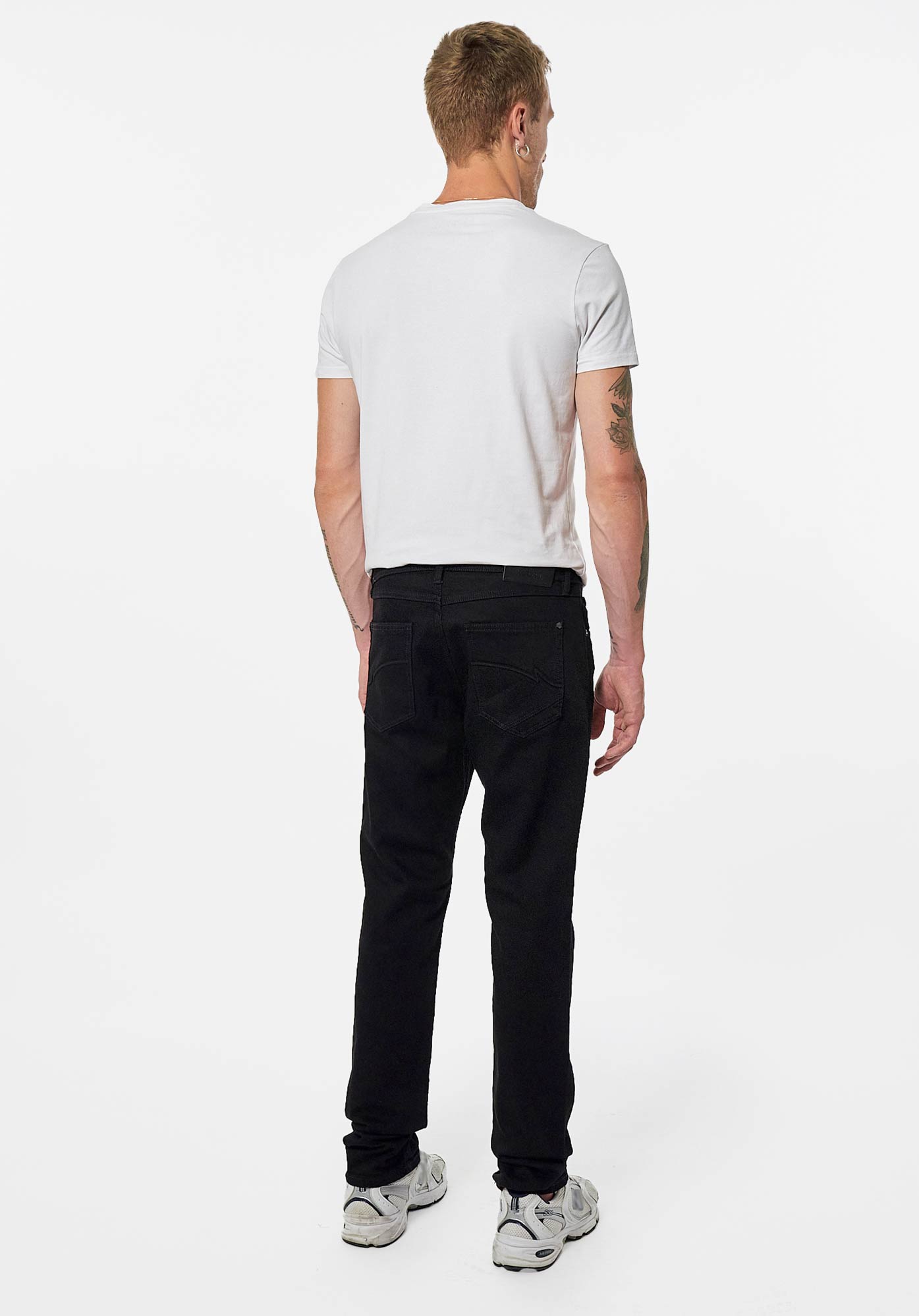 DATTT  Jean noir straight Homme