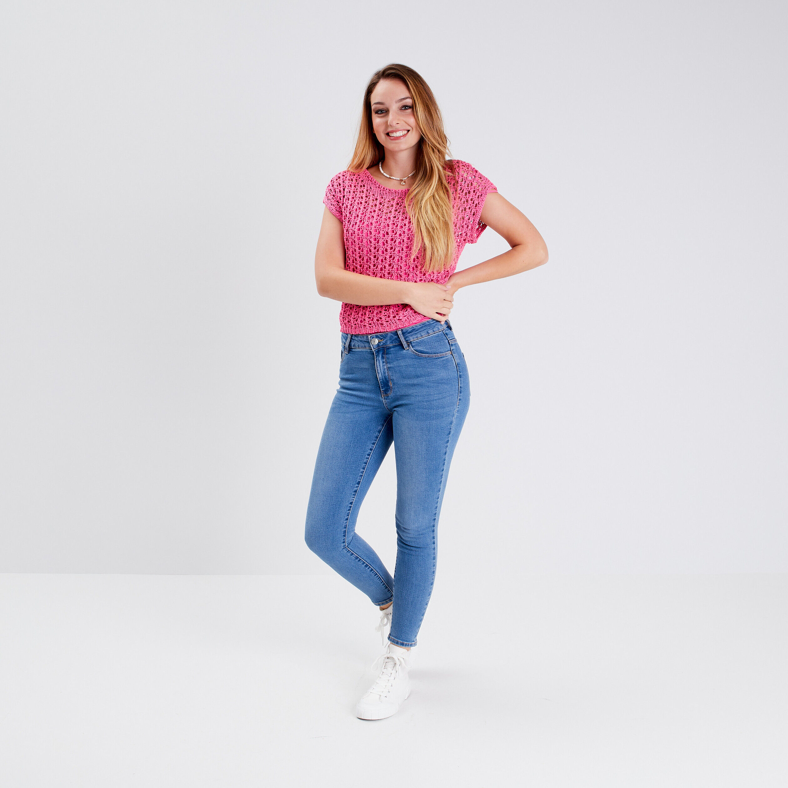 Pull manches courtes ajouré rose fluo femme | Cache Cache