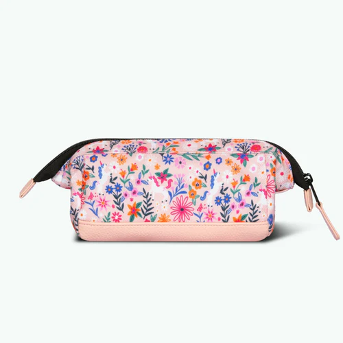 Light pink Wonderland school pencil case