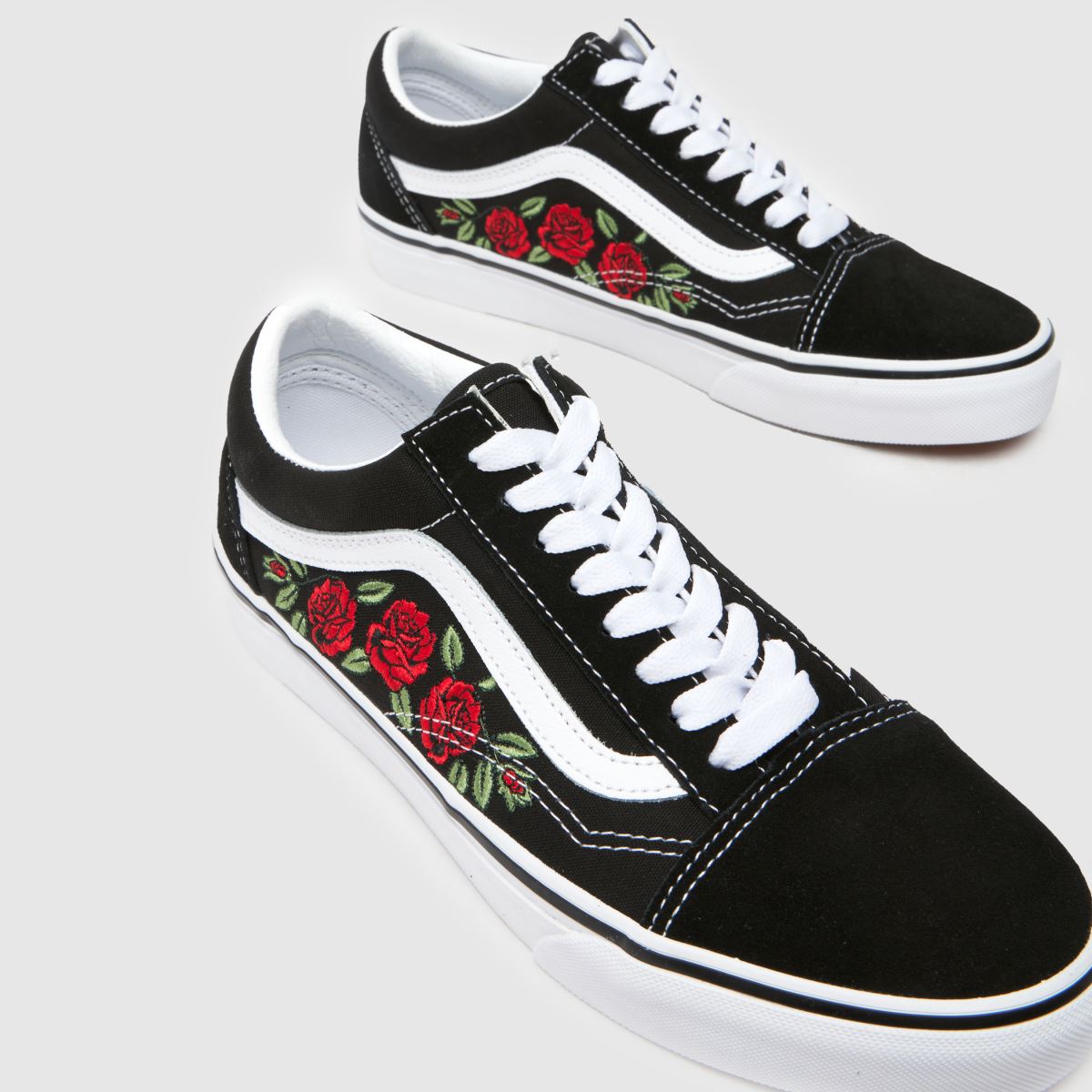 Vans Old Skool Black Roses tornacipő fekete és piros színben