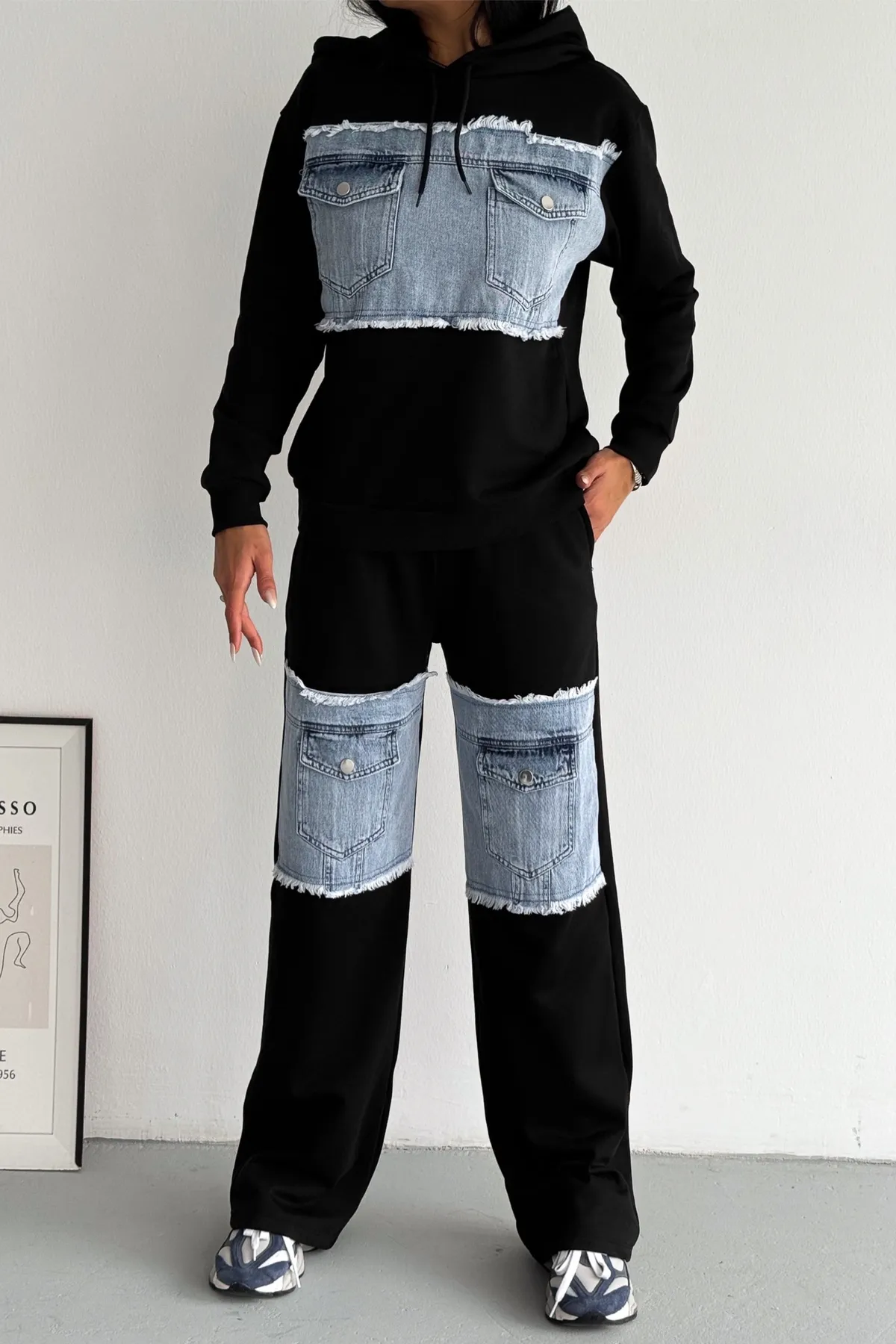 FEMELLE  Set aus Unterteil und Oberteil aus Denim-Jeans mit Streifen, Taschendetail und Kapuze