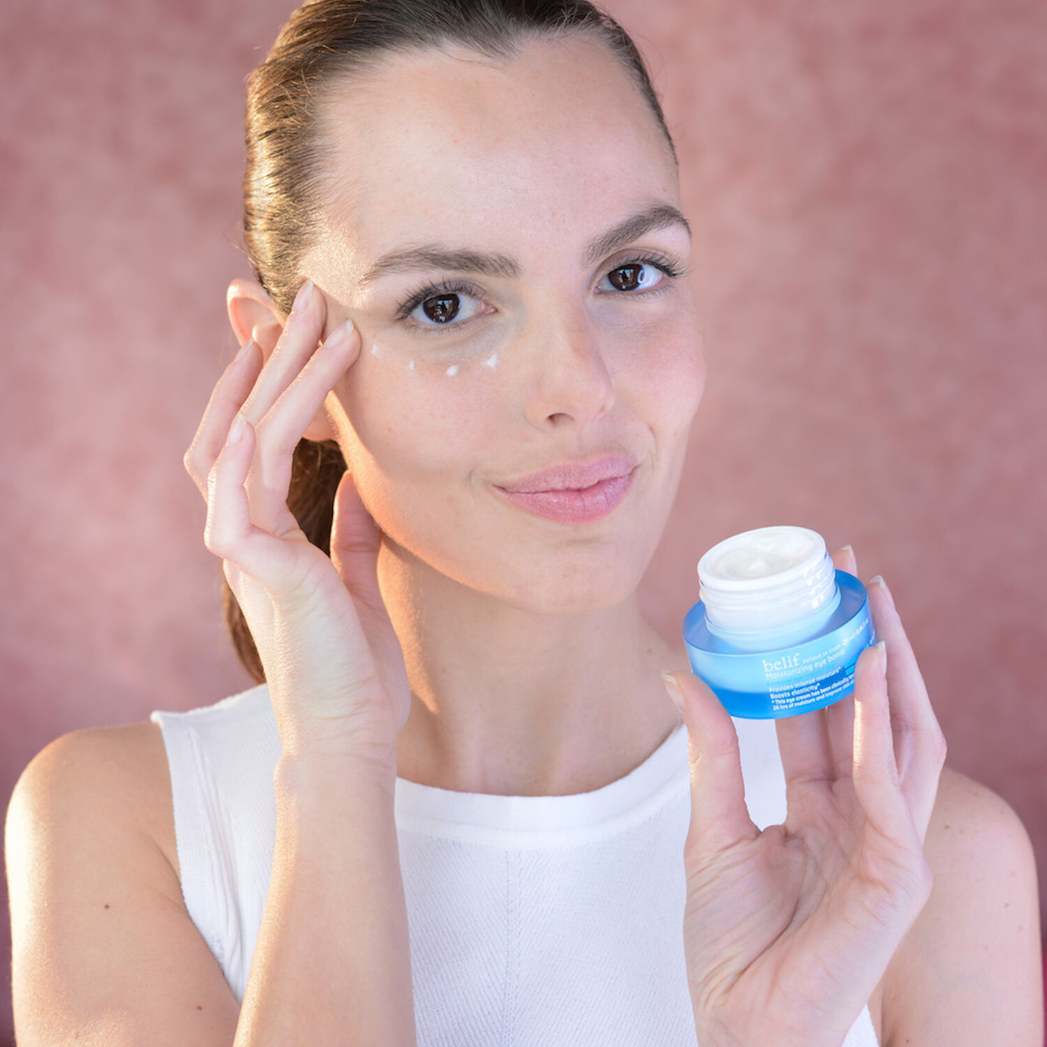 Belif Moisturizing Eye Bomb Crème Contour des Yeux