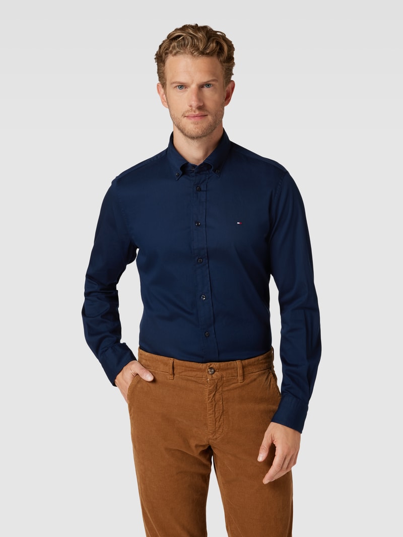 Business-Hemd mit Kentkragen in marineblau