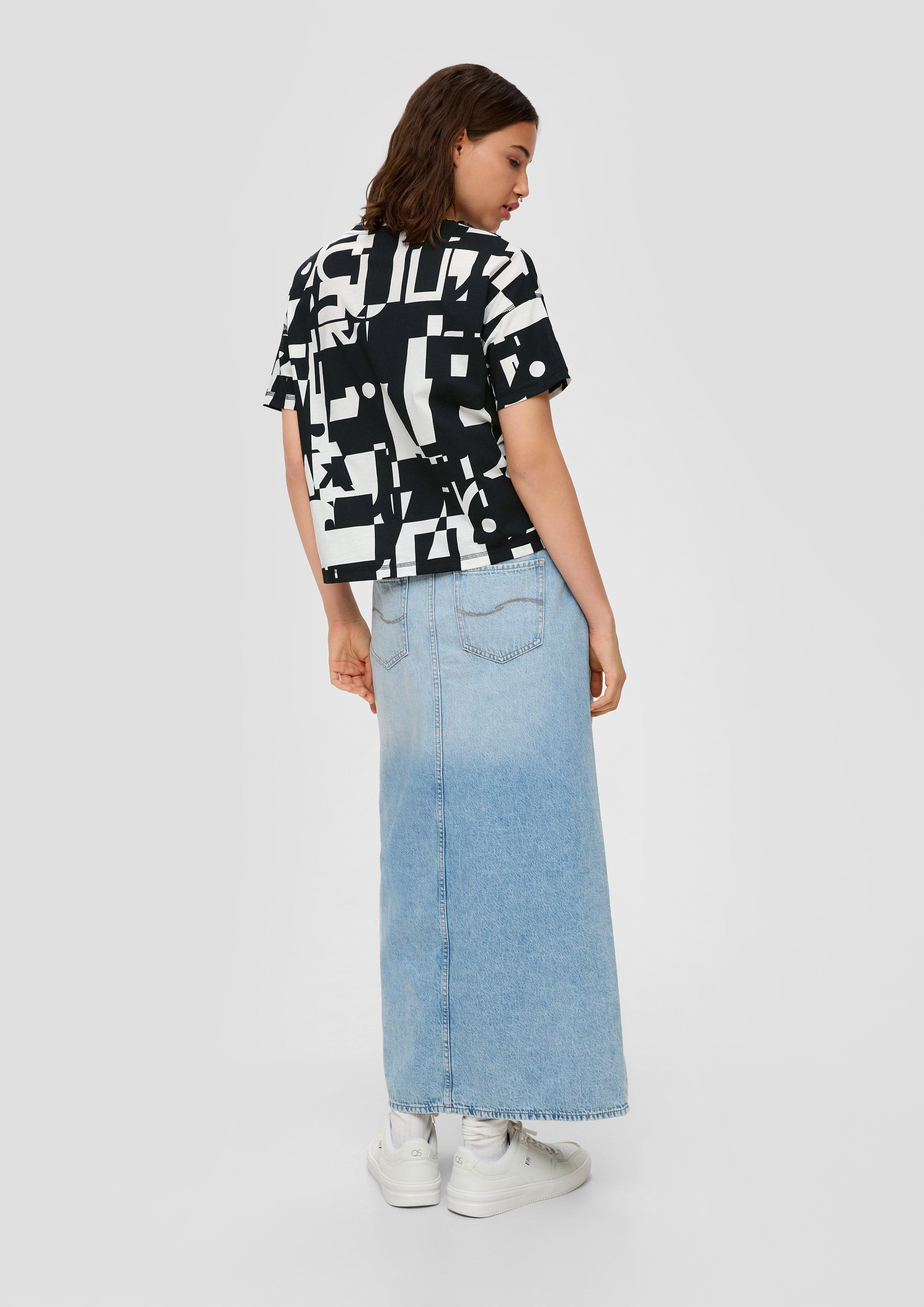 T-Shirt mit All-over-Print im Loose Fit  2141079-99A2