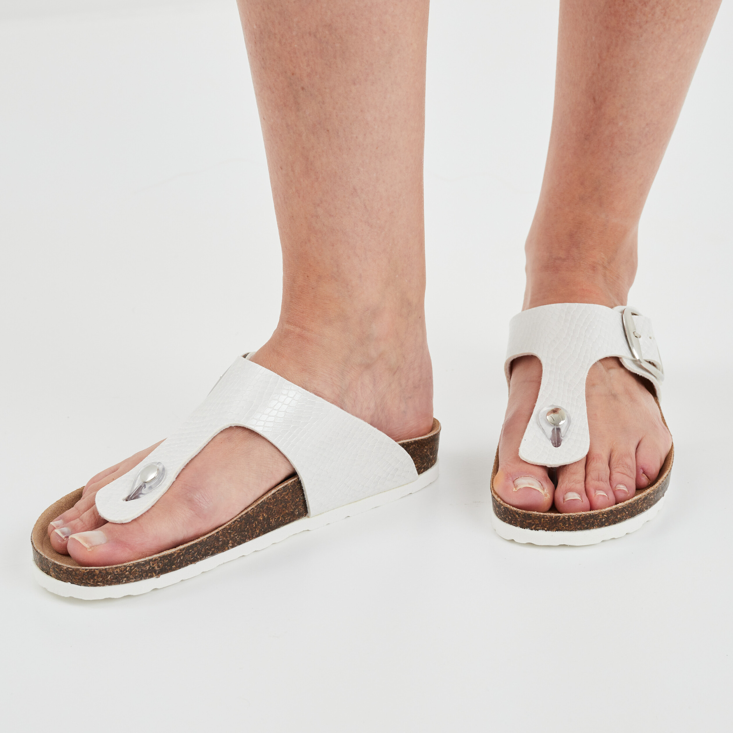 Mules plates entredoigts blanc femme | La Halle