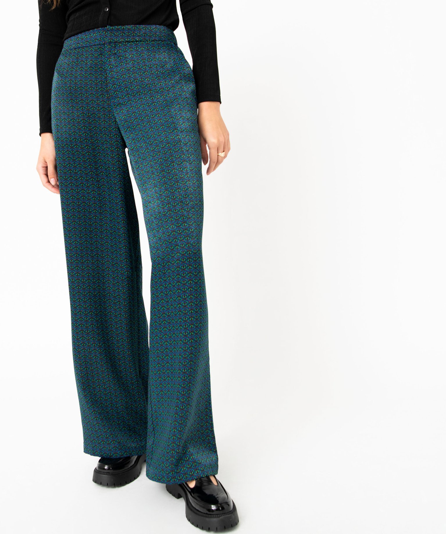 Pantalon large en satin fluide imprimé femme imprime | GEMO