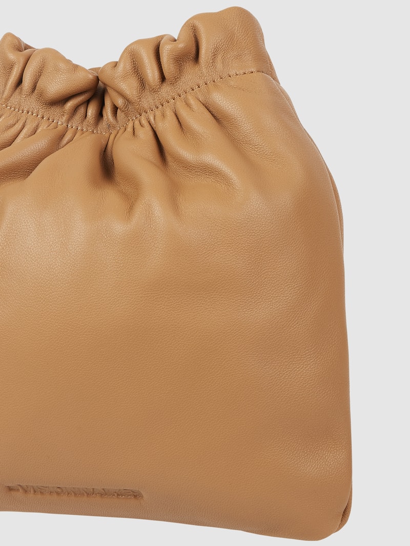 Crossbody Bag aus Leder Modell 'Lilou' in camel