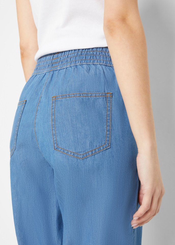 Knöchelfreie Schlupfjeans aus leichtem Denim mit High-Waist-Bequembund aus Bio-Baumwolle