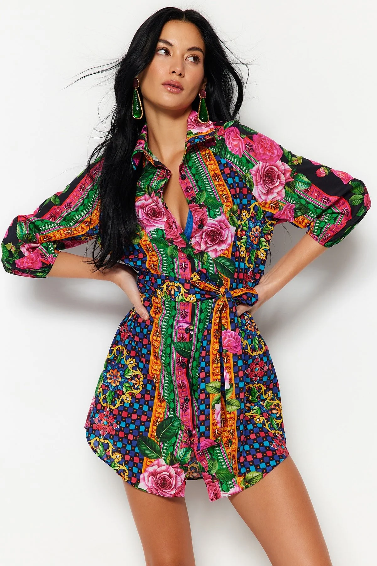 Trendyol Collection  Strandkleid aus 100 % Baumwolle mit Blumenmuster, gewebtem Mini-Strandkleid mit Ballonärmeln und Gürtel TBESS23EL00293