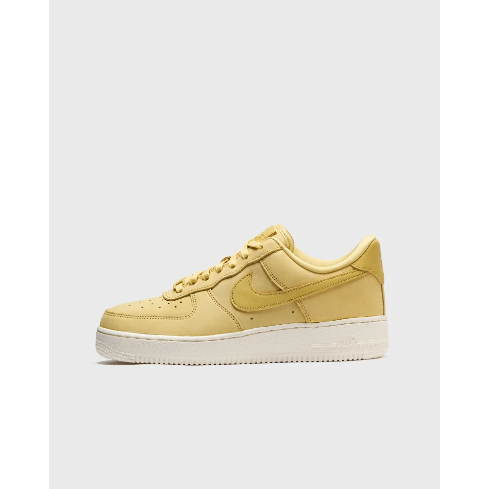 Nike Air Force 1 Premium DR9503-700 / gelb
