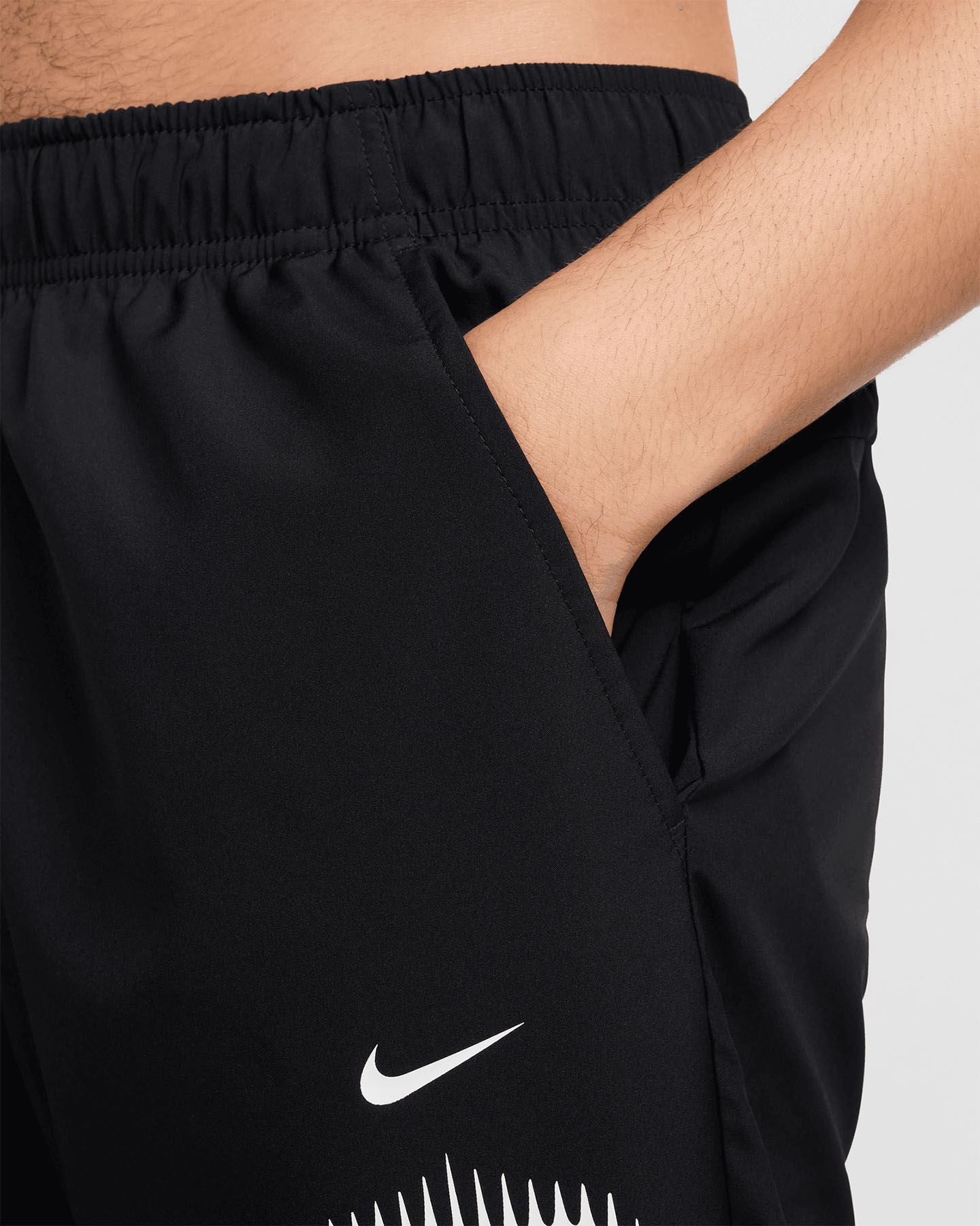 Tréningové nohavice Nike Dri Fit Swoosh M HJ3069-011