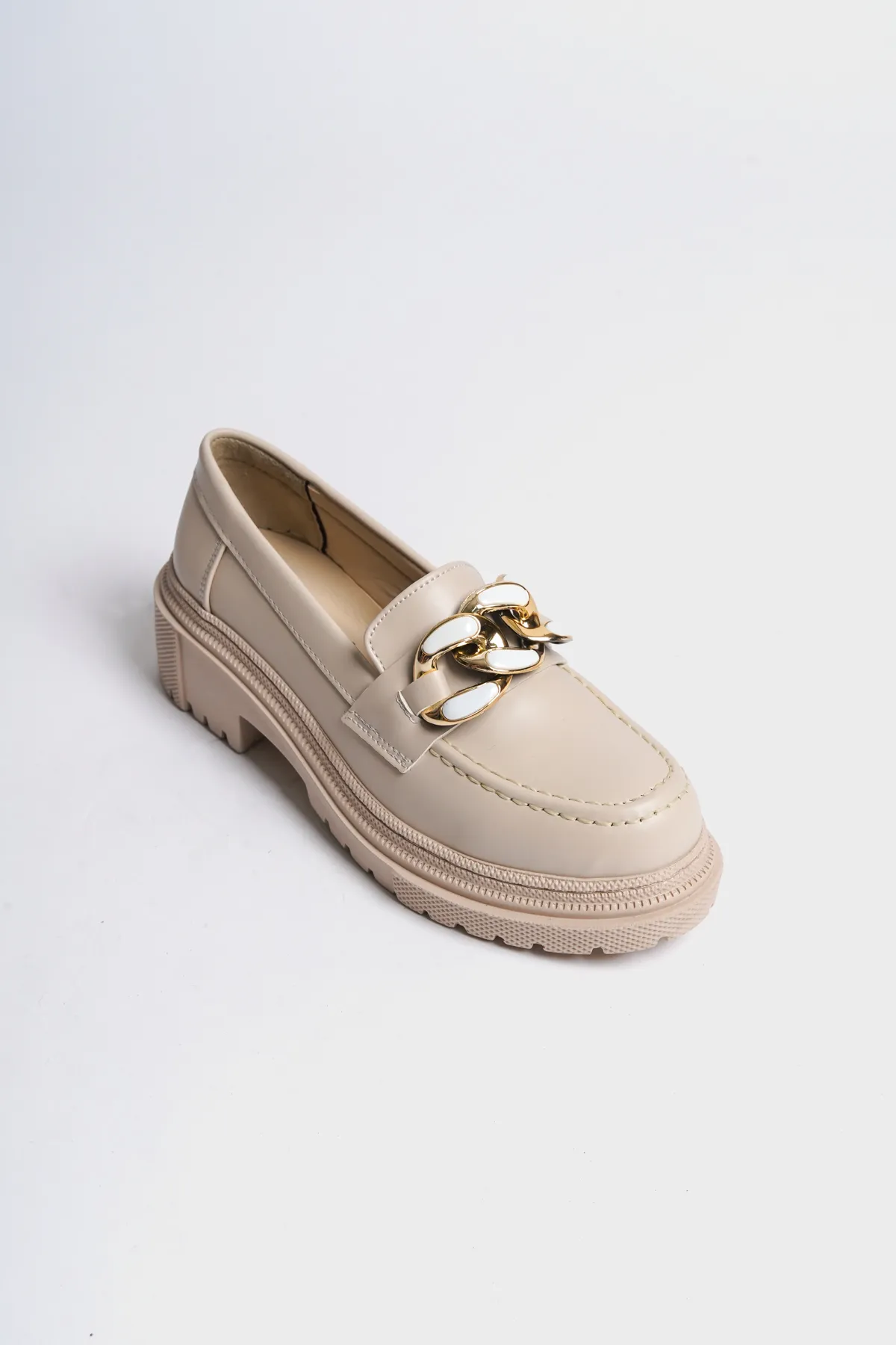 Capone Outfitters  Damen-Loafer mit goldfarbener Schnalle