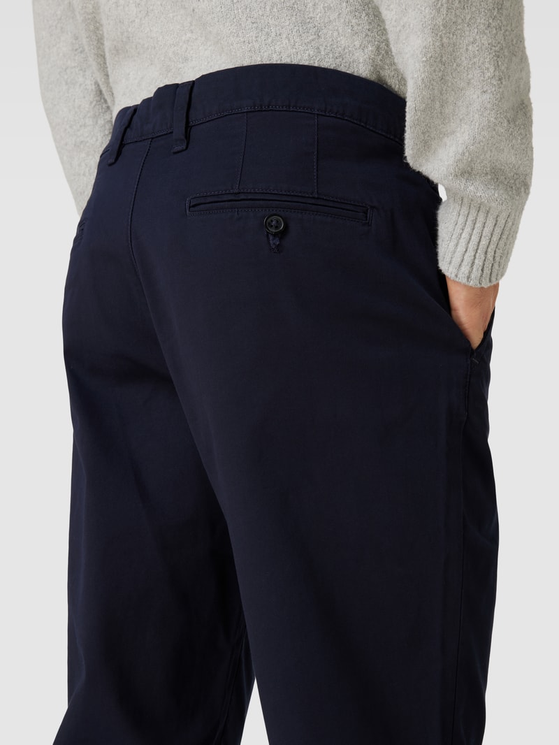 Slim Fit Chino mit seitlichen Eingrifftaschen in marineblau