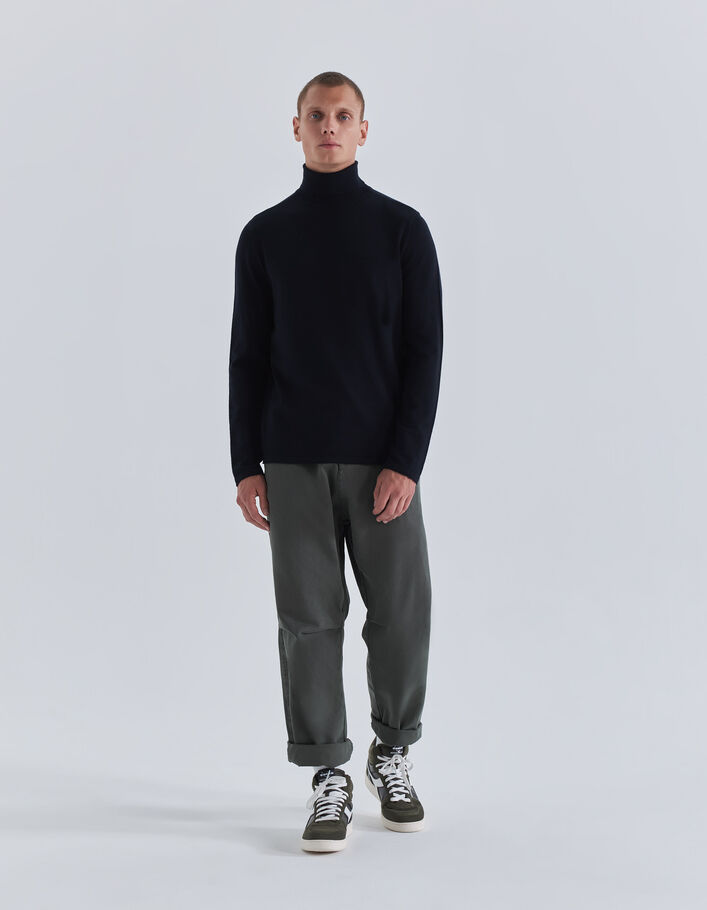 Pull marine tricot à col roulé Homme