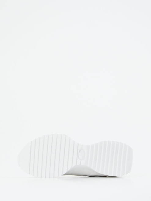 Sneaker-16637990279 Kennel & Schmenger