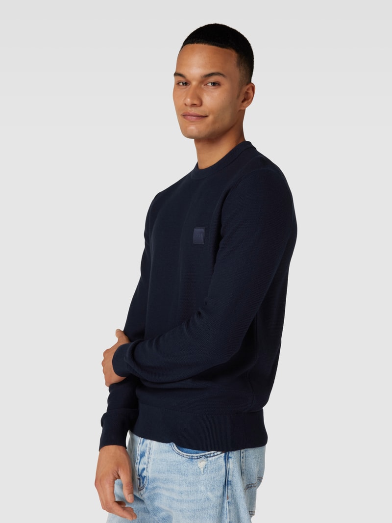 Strickpullover mit Label-Patch Modell 'Katoural' in dunkelblau