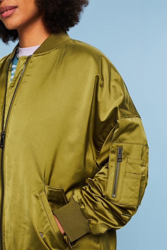 Bomberjacke aus Satin