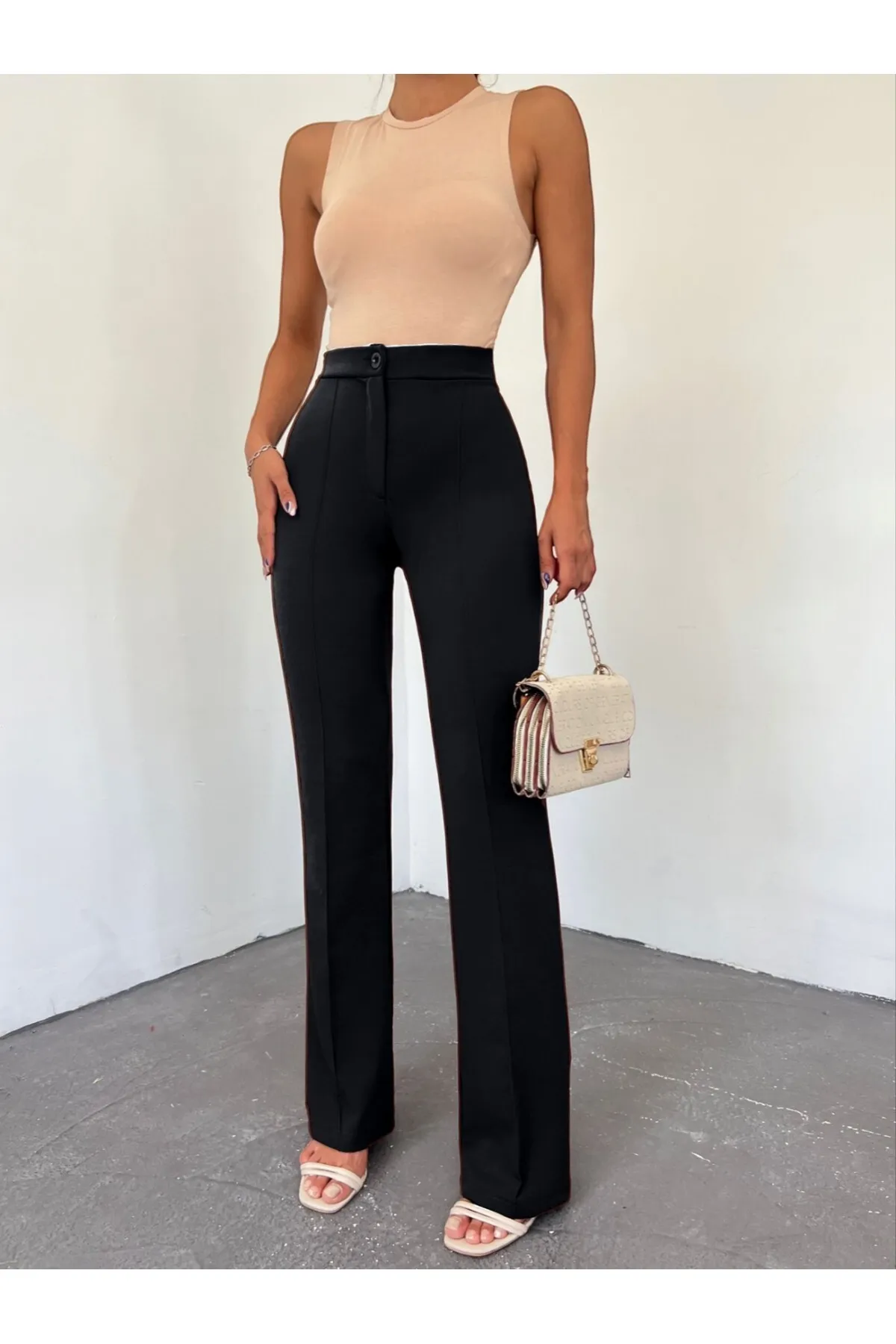 Modamorfo  Geknöpfte Lycra-Hose