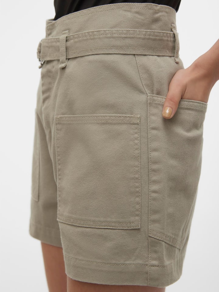 Vero Moda Jeans-Shorts in Laurel Oak günstig kaufen