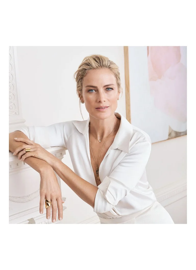 Estée Lauder Resilience Multi-Effect Tri-Peptide sejas un kakla krēms ar SPF 15 aizsardzību pret oksidāciju - normālai/kombinētai ādai - dienas krēms