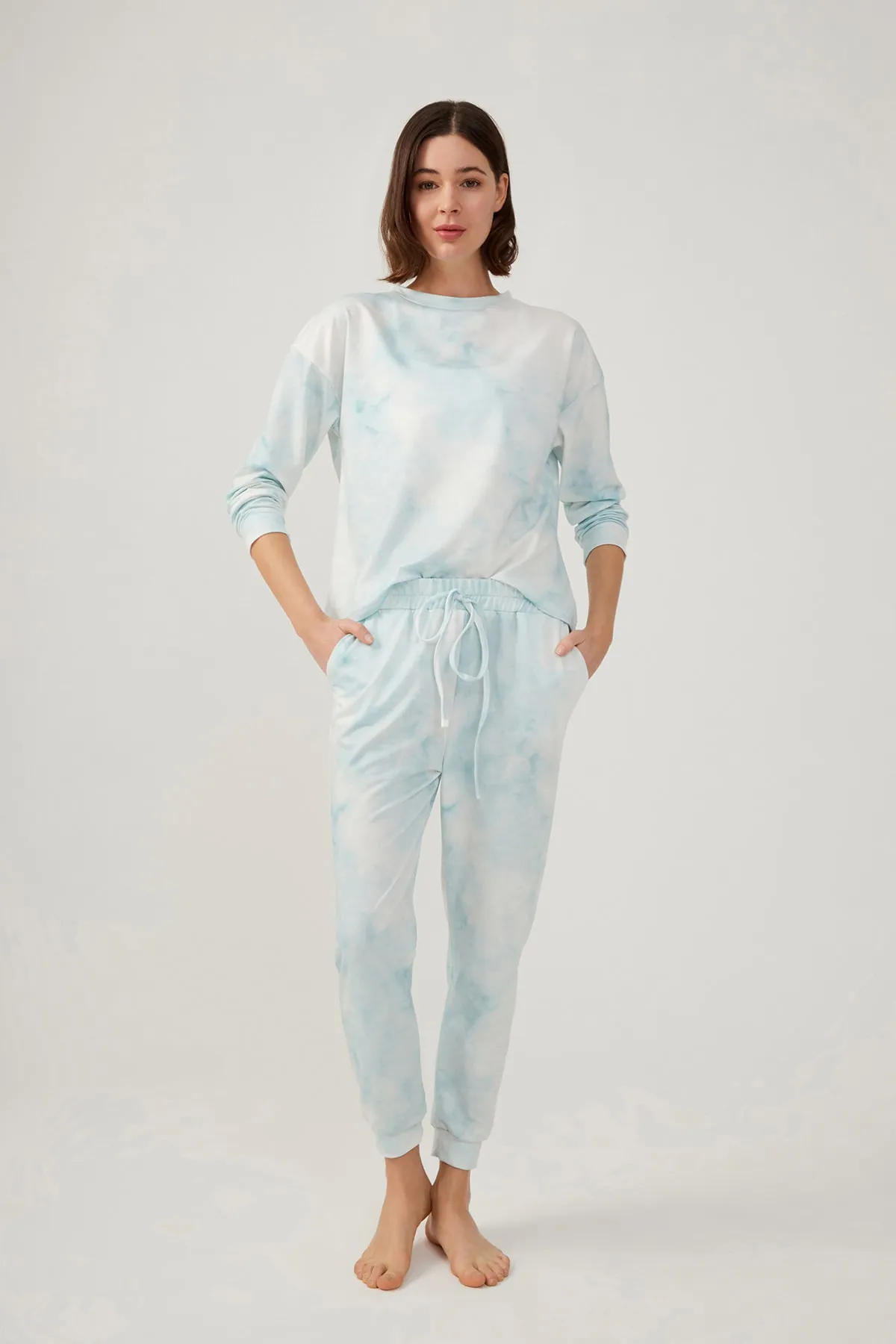 LOS OJOS  Grünes Batik-Pyjama-Set für Damen mit Batikmuster