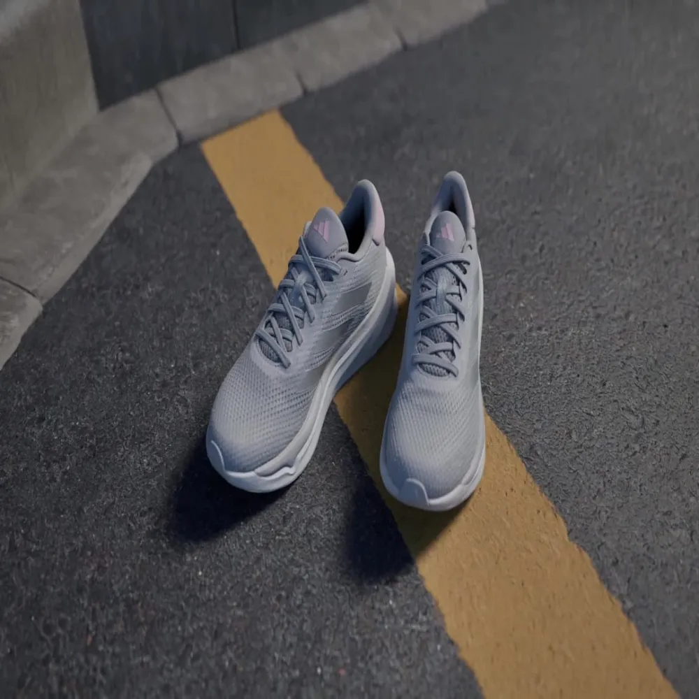 adidas Supernova Stride IG8309 / grau