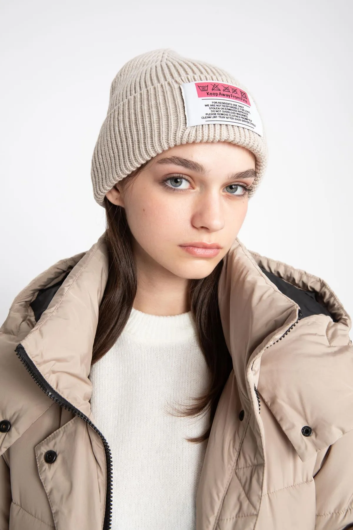 DeFacto  Bedruckte Strickmütze für Damen von Label Y1094az23wn