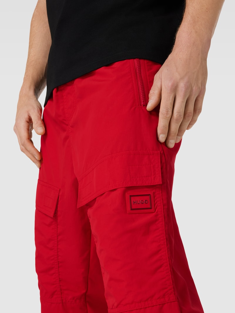 Stoffhose mit aufgesetzten Taschen Modell 'Ganno' in rot