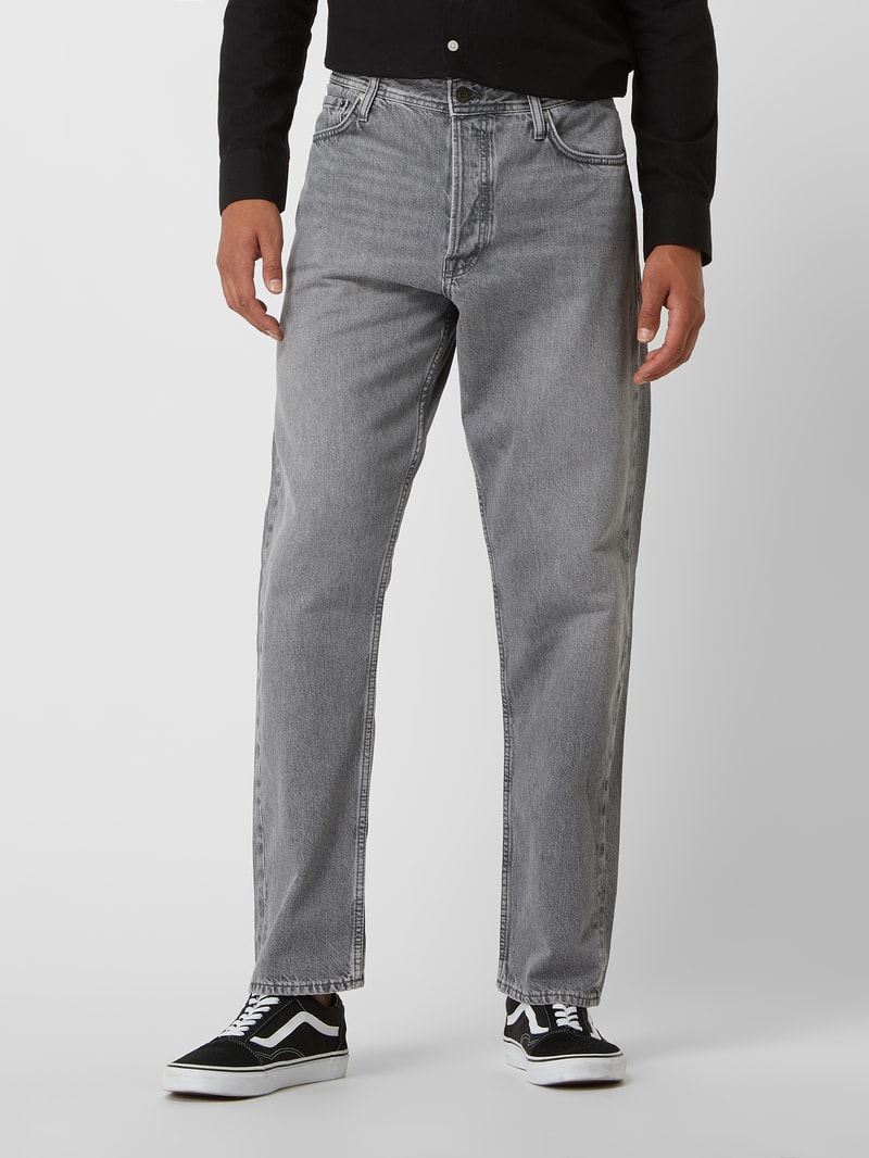 Loose Fit High Rise Jeans aus Baumwolle Modell 'Chris' in hellgrau